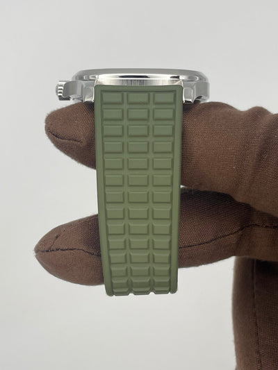 2005 Patek Philippe Aquanaut Khaki Green 35mm Stainless Steel 5067A-013