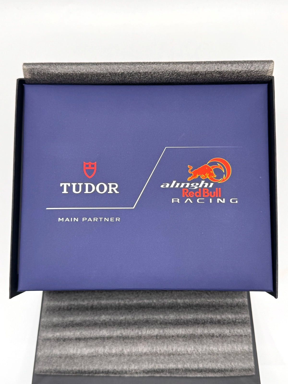 Tudor Pelagos FXD Chrono Alinghi Red Bull M25807KN-0001 — photo 9 of 9