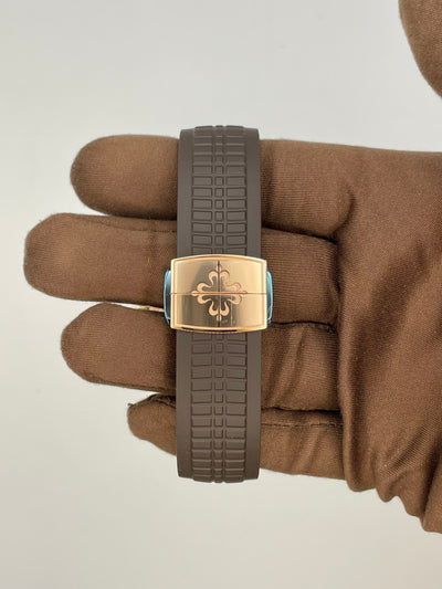 2025 Patek Philippe Aquanaut Travel Time 41mm Rose Gold 5164R-001