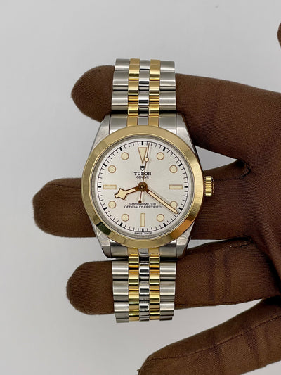 2025 Tudor Black Bay One 39mm Stainless Steel/Yellow Gold M79663-0002