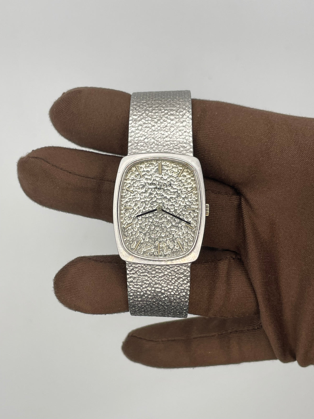 Vintage 1970s Patek Philippe 18kt WG Ellipse 3567/1