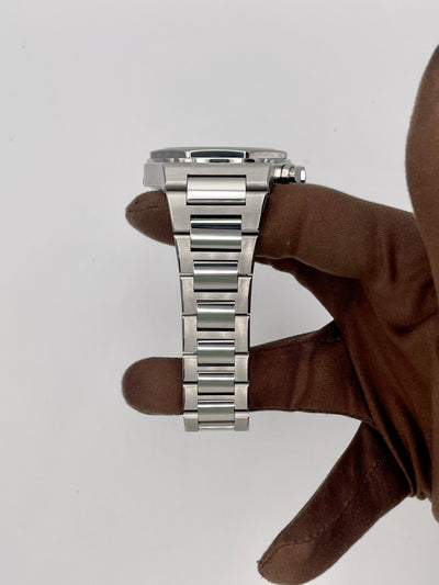 2025 Girard-Perregaux Laureato Chronograph 42mm Stainless Steel 81020-11-431-11A