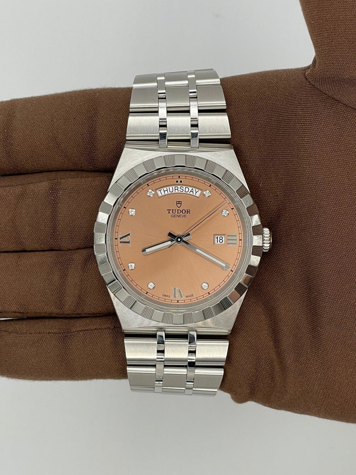 NEW 2025 Tudor Royal Salmon 41mm Stainless Steel M28600-0011