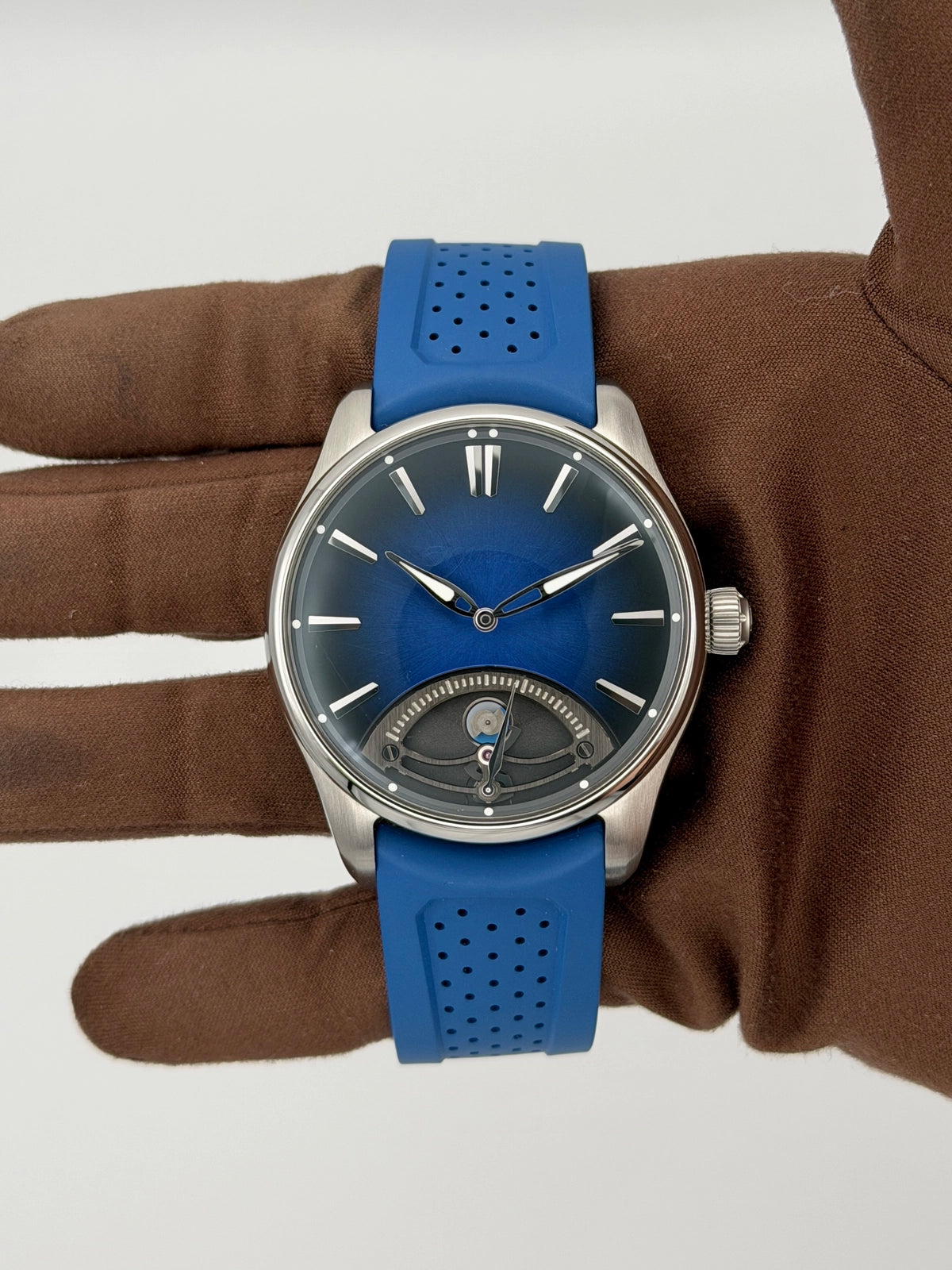 2026 H. Moser & Cie. Pioneer Retrograde Seconds Midnight Blue 42.8mm Stainless Steel 3250-1200