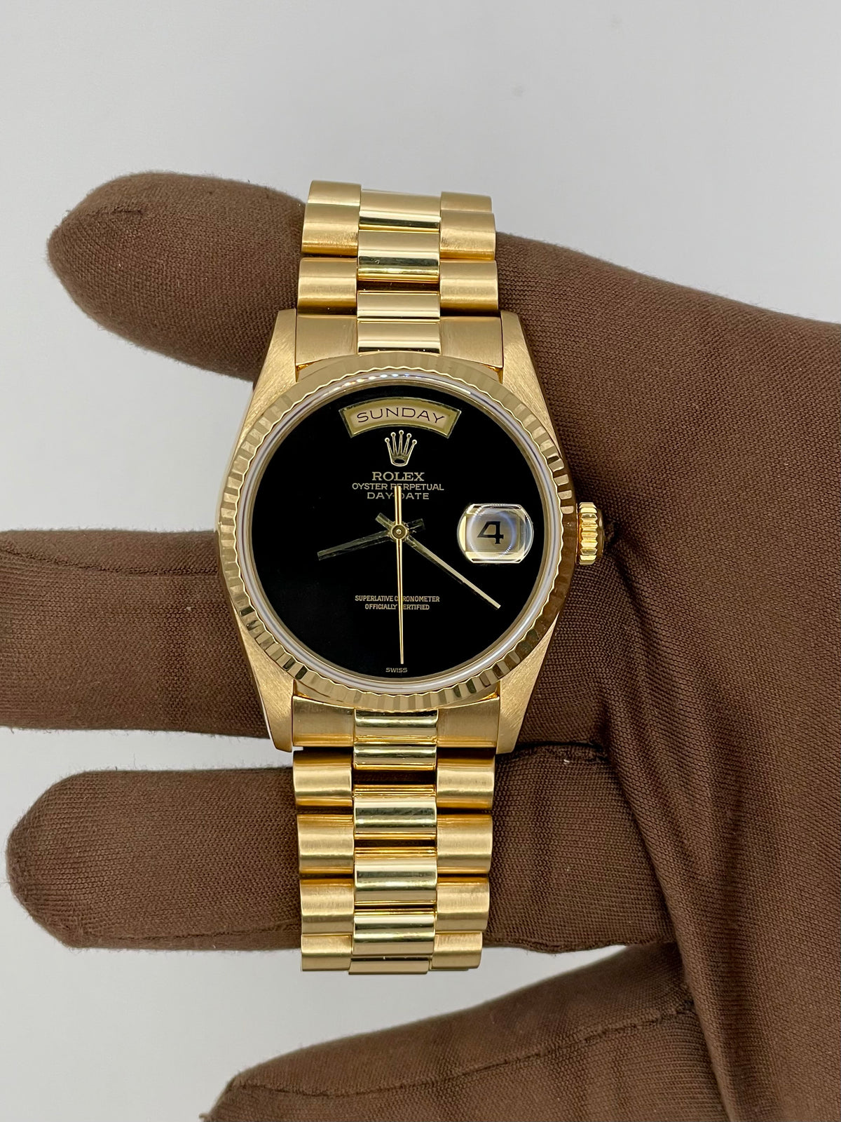 RARE 1990s Rolex 18kt YG Day-Date Onyx Stone Dial 36mm 18238