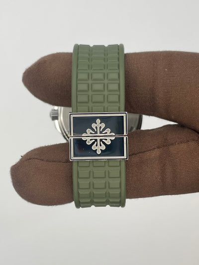 2005 Patek Philippe Aquanaut Khaki Green 35mm Stainless Steel 5067A-013