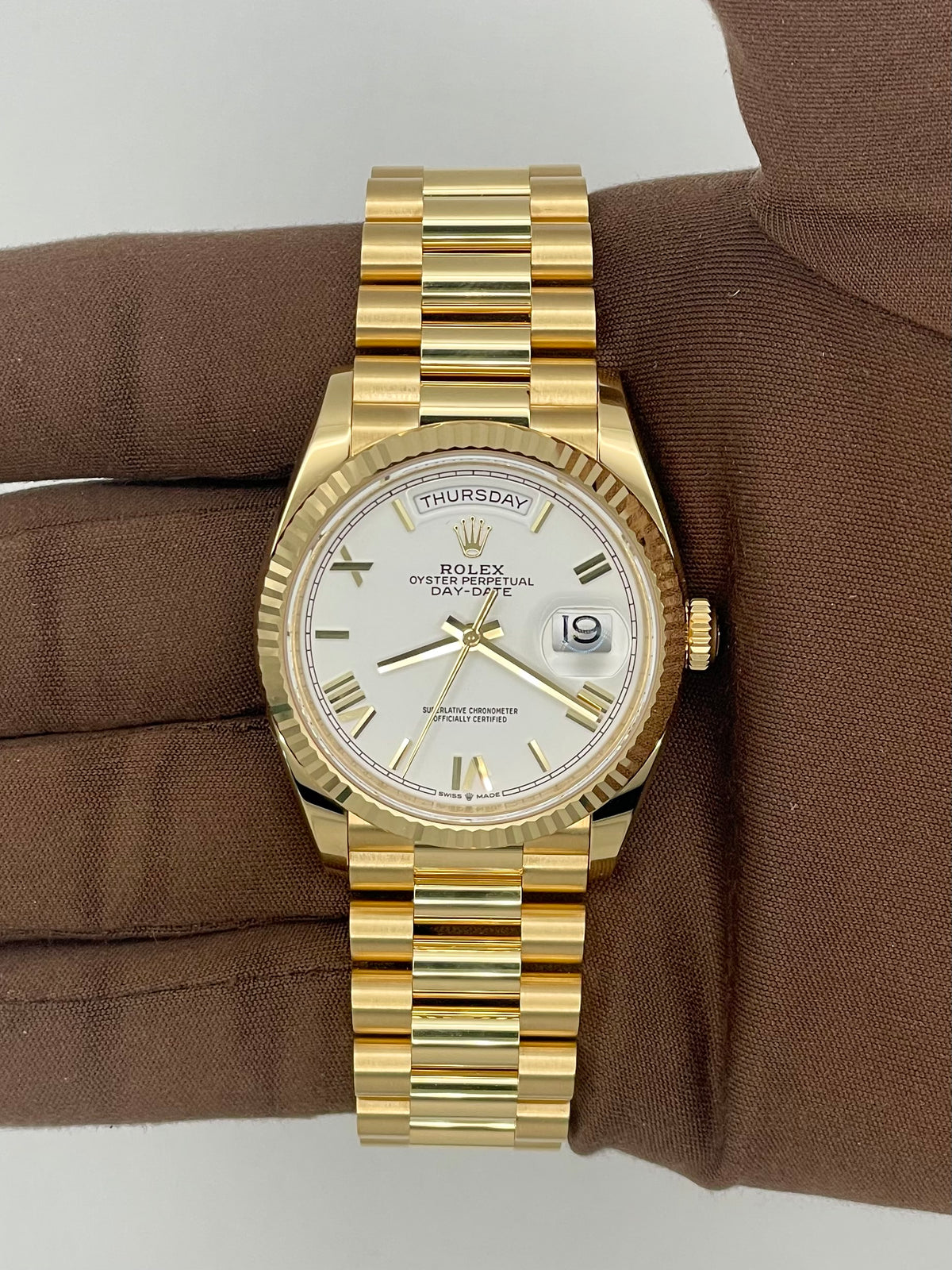 Rolex Day-Date 36 Yellow Gold White Roman 128238-0113
