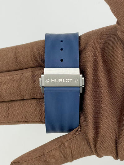 2025 Hublot Classic Fusion Blue Dial 45mm Titanium 511.NX.7170.RX