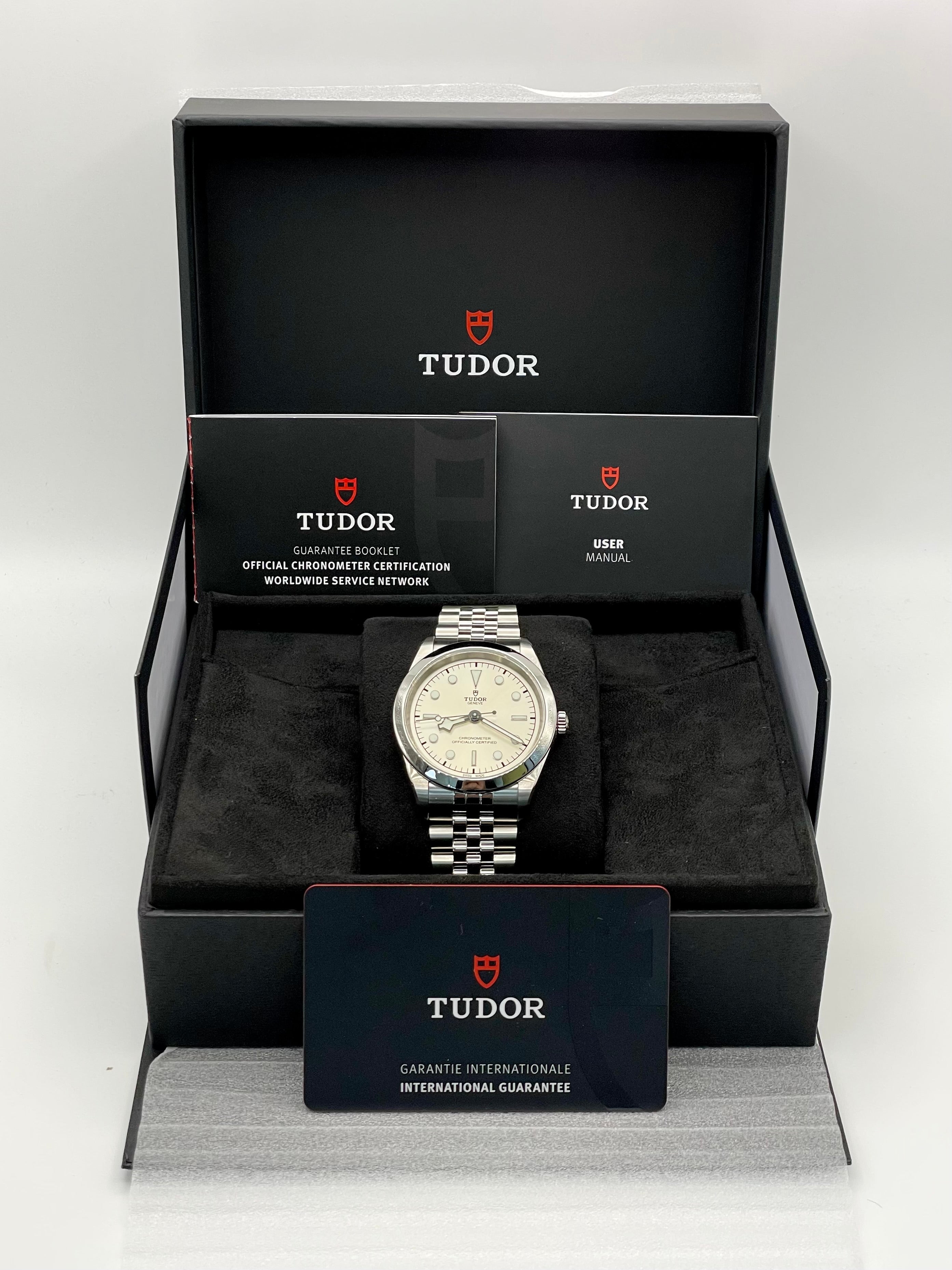 NEW 2025 Tudor Black Bay One 41mm Light Champagne Dial M79680-0003