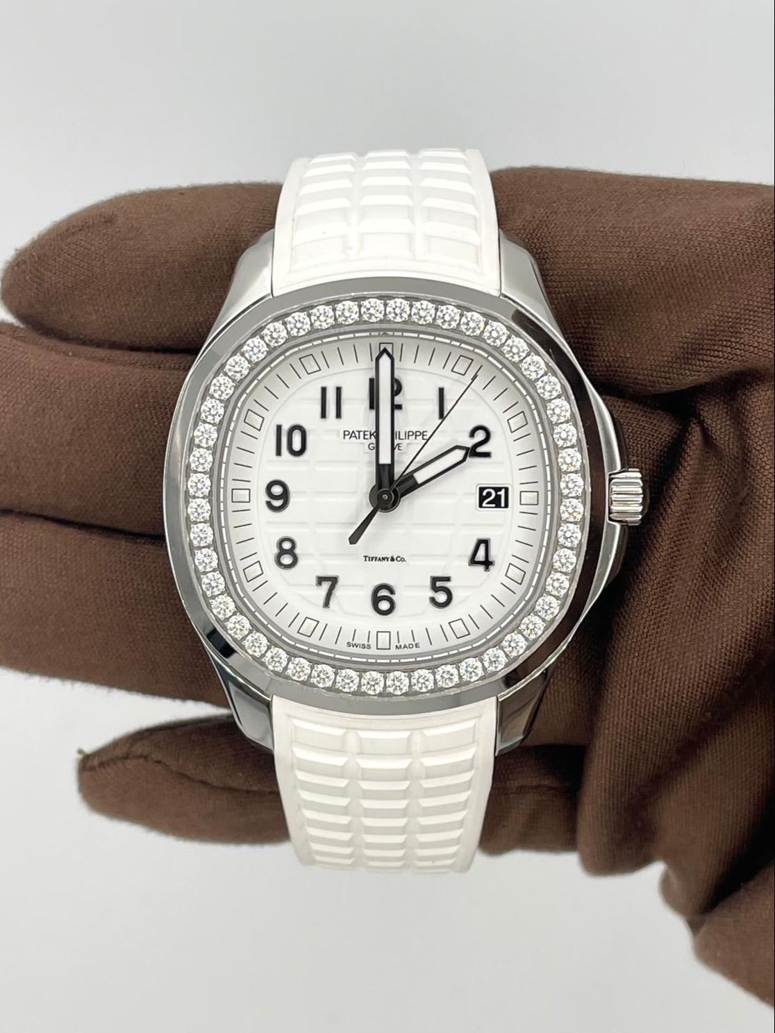 2023 Patek Philippe Steel Aquanaut signed "Tiffany & Co" 5267/200A-010