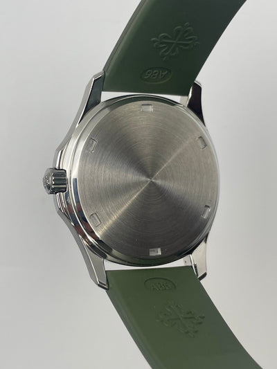 2005 Patek Philippe Aquanaut Khaki Green 35mm Stainless Steel 5067A-013