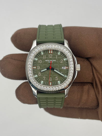 2005 Patek Philippe Aquanaut Khaki Green 35mm Stainless Steel 5067A-013