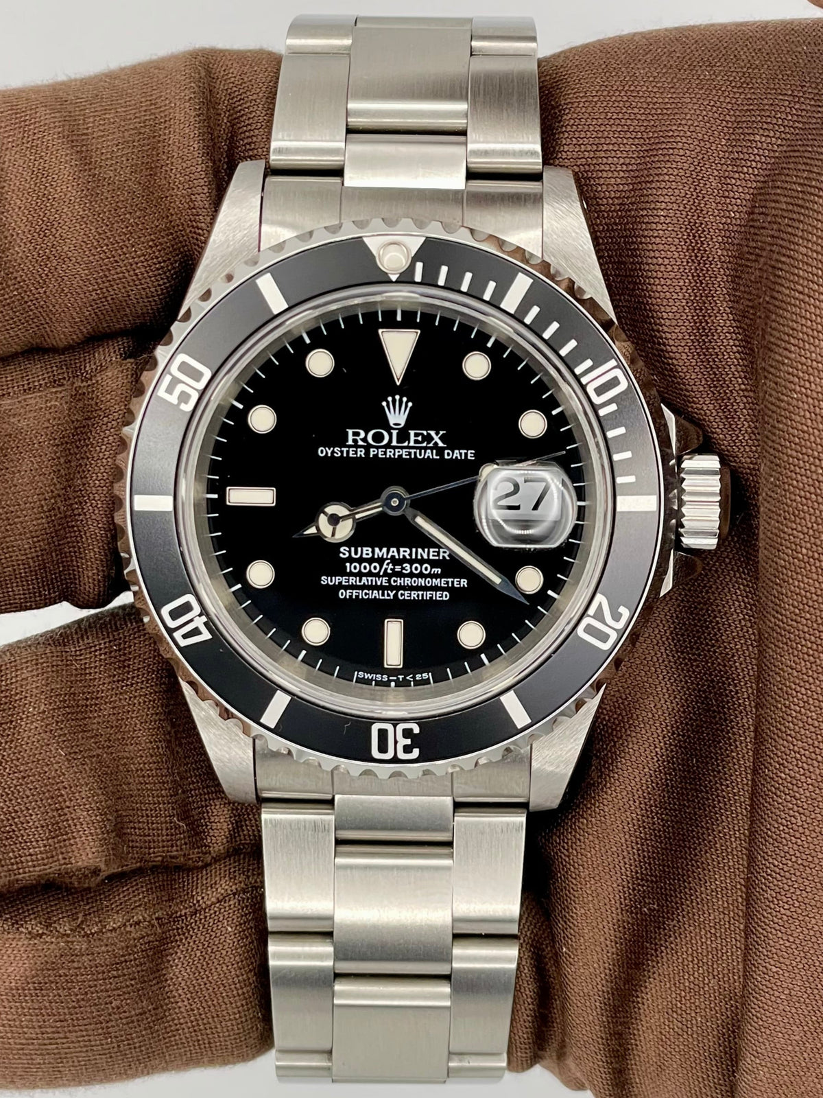 LIKE NEW 1997 Rolex Steel Submariner Date 40mm 16610