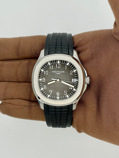 2011 Patek Philippe Aquanaut 40.8mm 41mm Stainless Steel 5167A-001
