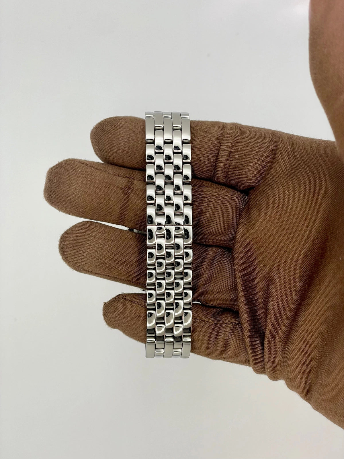 2026 Cartier Panthere de Cartier Medium 27 x 37mm Stainless Steel WSPN0015