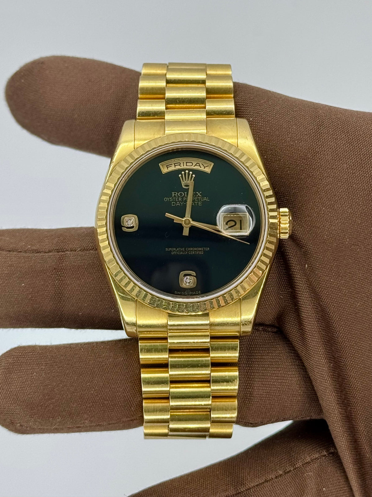 2004 Rolex 18kt YG Day-Date Onyx Diamond 6 & 9 36mm 118238