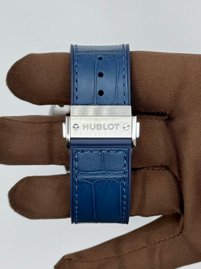 2024 Hublot Classic Fusion Blue Blue Dial 45mm Titanium 511.NX.7170.LR