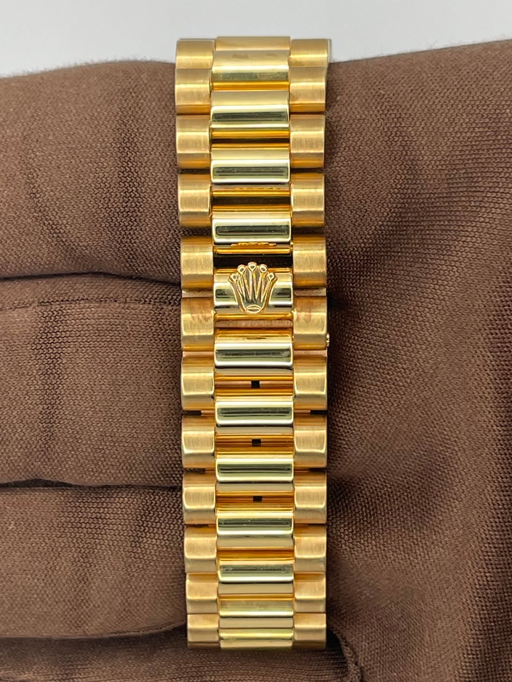 1980's Rolex YG Datejust Howlite Marble Stone Dial 31mm 68278