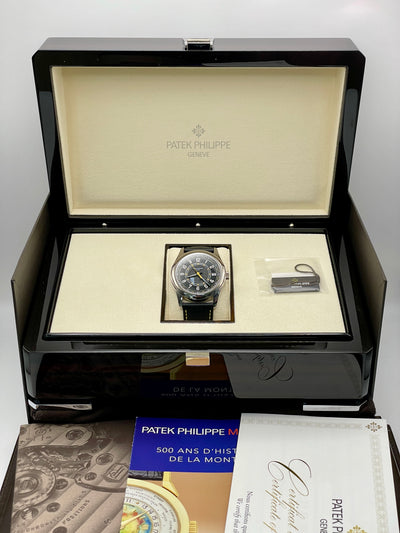 2025 Patek Philippe Calatrava 40mm White Gold 6007G-001