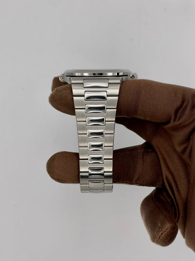 2021 Patek Philippe Nautilus Green Dial NEW OLD STOCK 40mm Stainless Steel 5711/1A-014