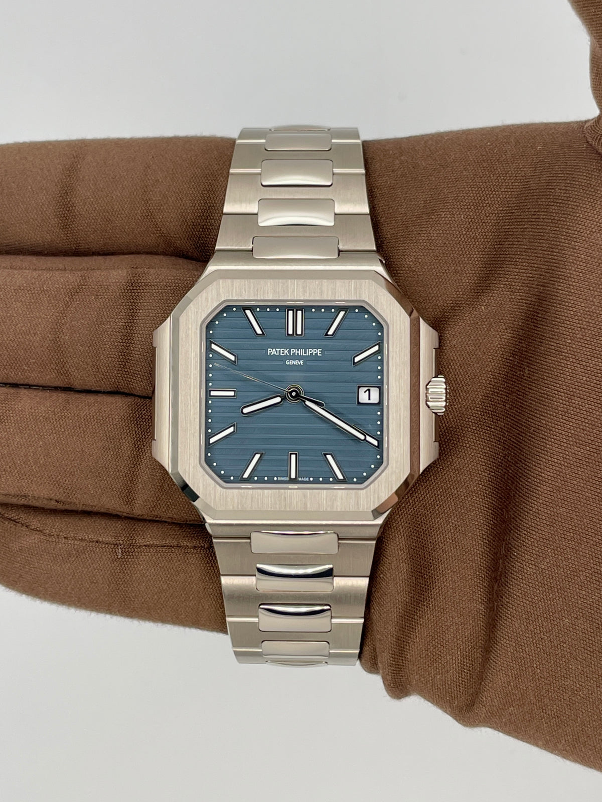 2025 Patek Philippe Cubitus Med 7128/1G-001