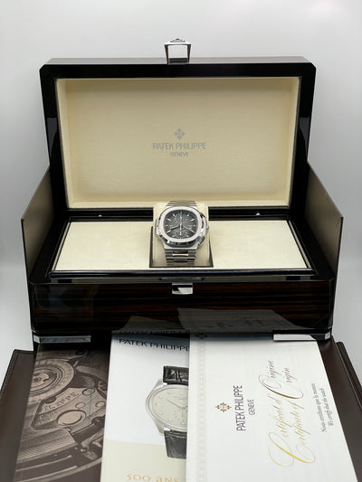 2022 Patek Philippe Nautilus Full Set 40mm Stainless Steel 5990/1A-001