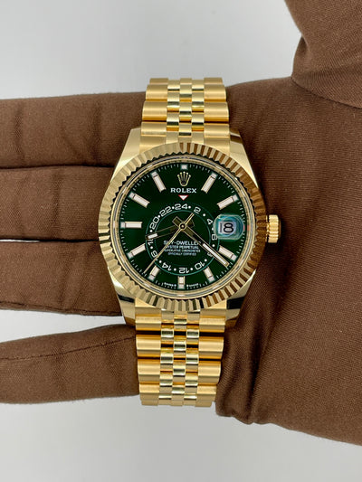 2025 Rolex Sky-Dweller 42mm Yellow Gold 336938