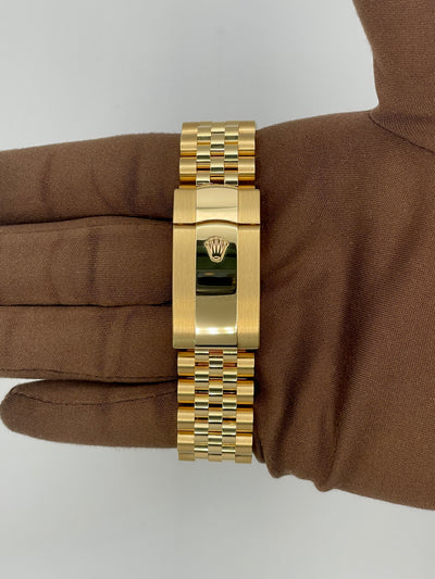 2025 Rolex Sky-Dweller 42mm Yellow Gold 336938