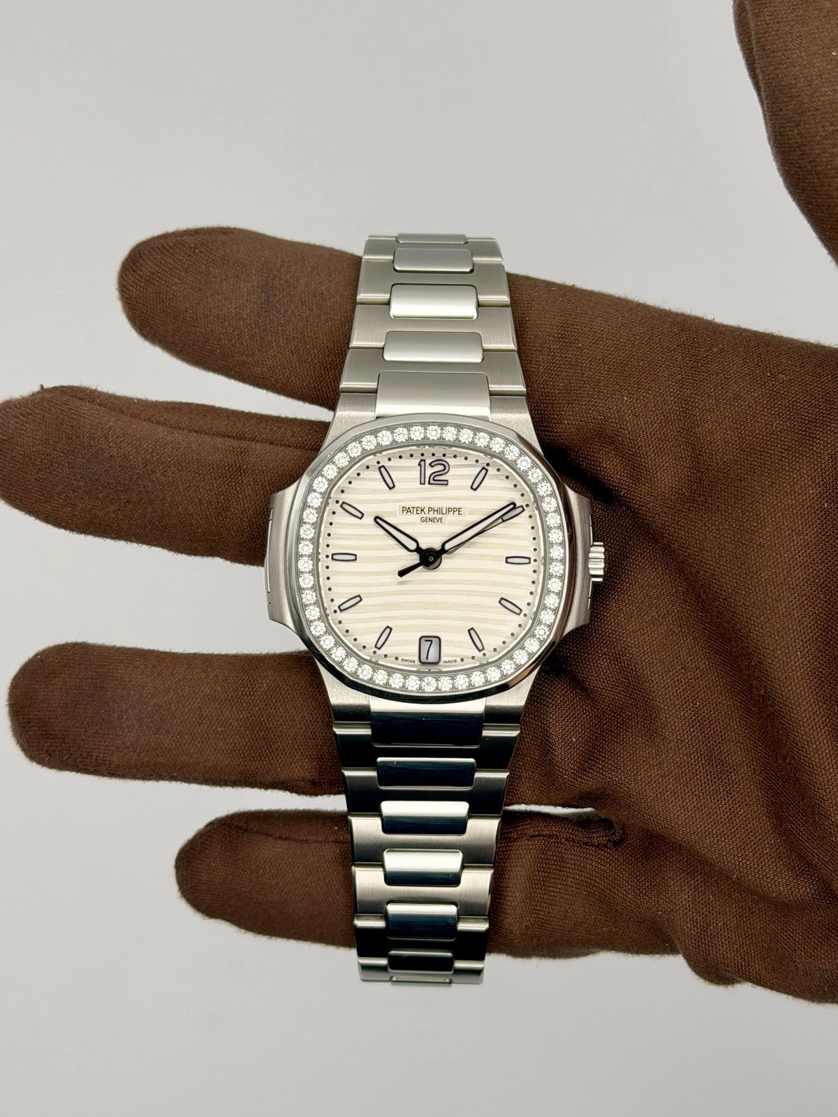 2014 Patek Philippe Nautilus 33.6mm Stainless steel 7018/1A-001
