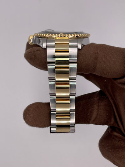 1999 Rolex Submariner 40mm Stainless Steel/Yellow Gold 16613