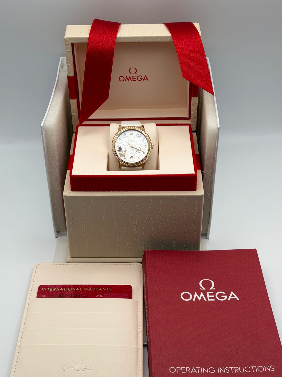 Omega De Ville Prestige Butterfly 424.57.37.20.55.003 — photo 8 of 8