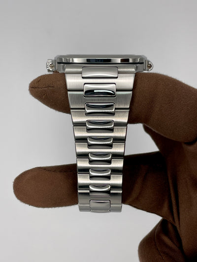 2019 Patek Philippe Nautilus Rare 330 Movement 40mm Stainless Steel 5711/1A-011