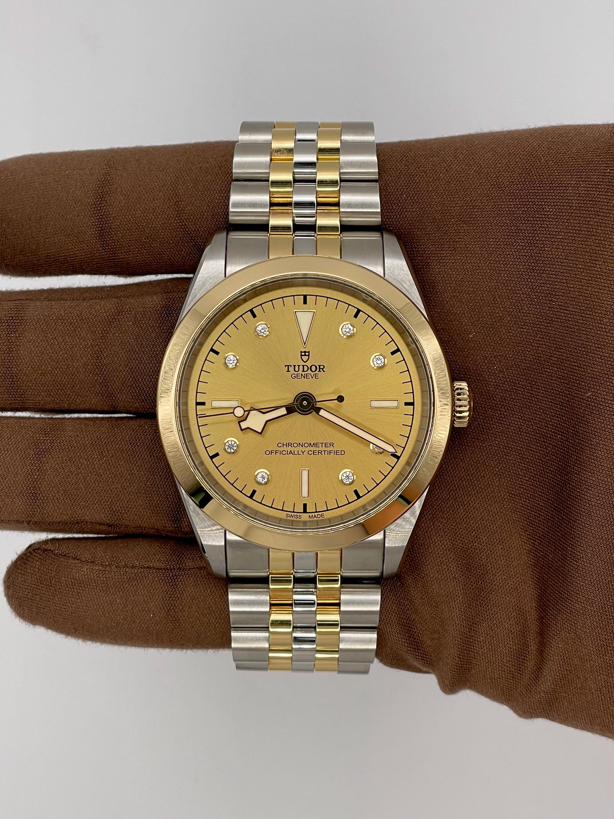 2026 Tudor Black Bay One 41mm Stainless Steel/Yellow Gold M79683-0005