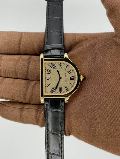 2021 Cartier Cloche 38 x 28mm Yellow Gold WGCC0002