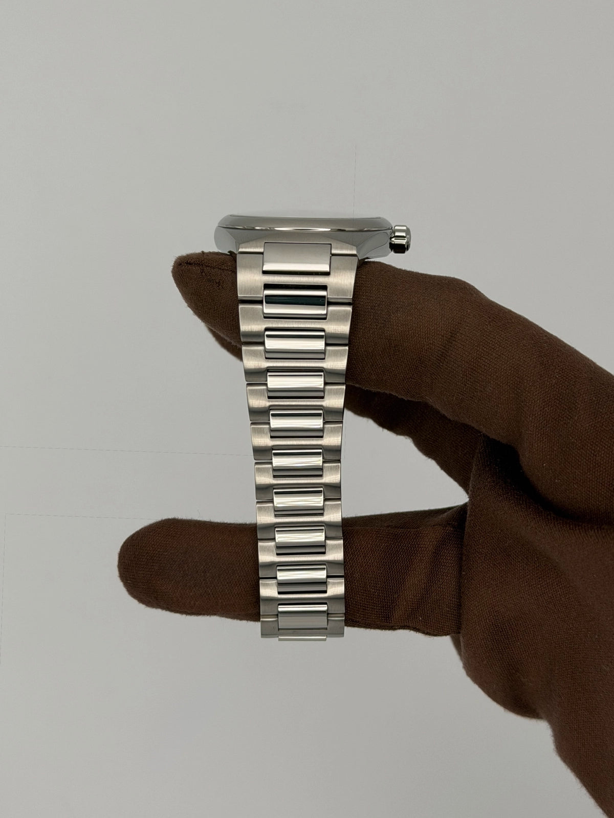 Frederique Constant Highlife Ladies Quartz FC-240ND2NH26B — photo 5 of 9