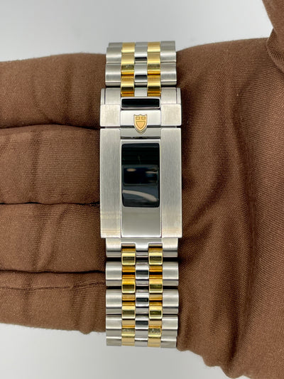 2025 Tudor Black Bay One 41mm Stainless Steel/Yellow Gold M79683-0001