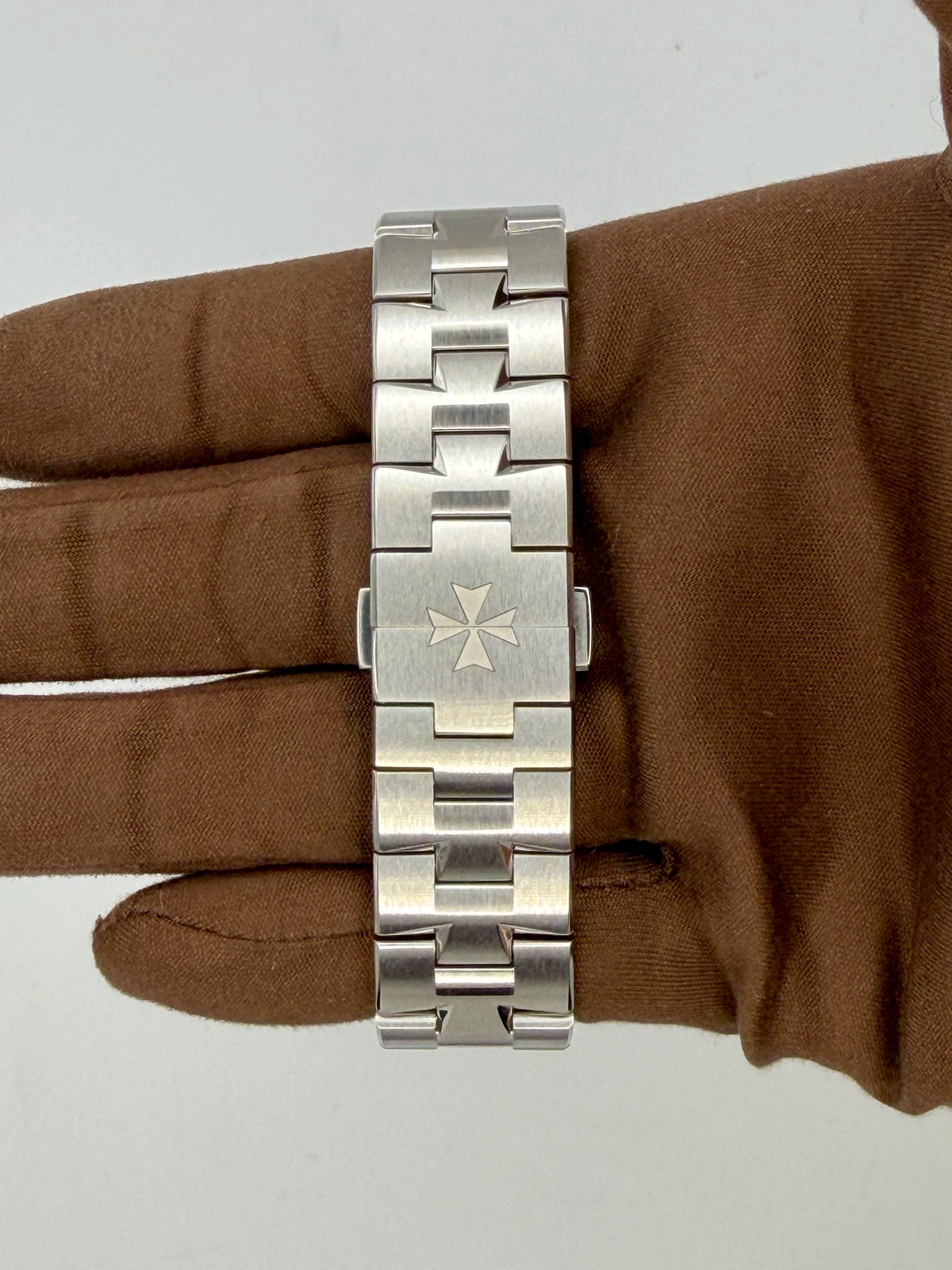 Vacheron Constantin Overseas 4520V/210A-B128 — photo 6 of 9