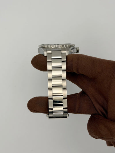 2026 TAG Heuer Aquaracer Professional 200 Date Quartz 40mm Stainless Steel CBP1112.BA0627