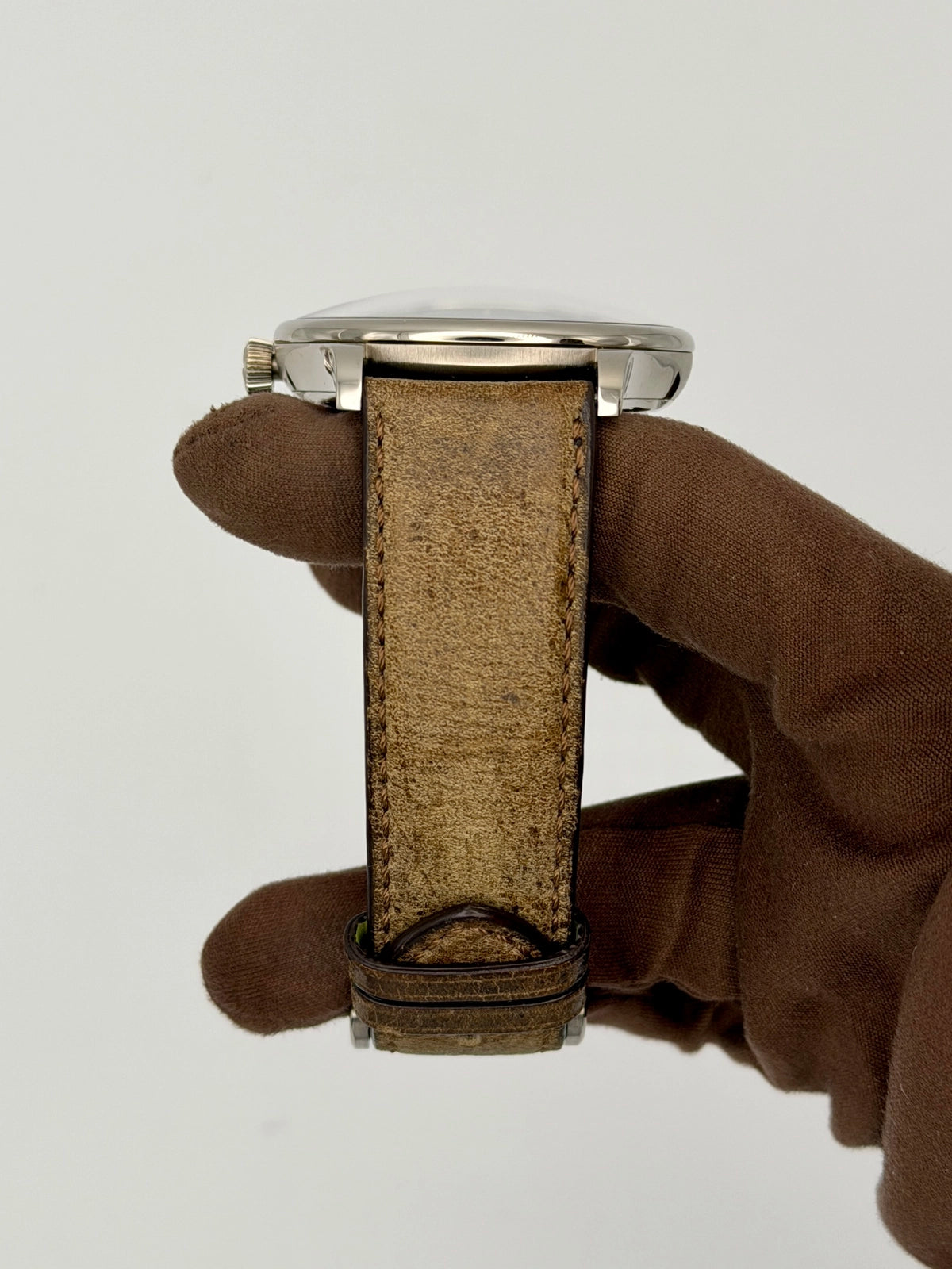 H. Moser & Cie. Venturer 2327-0203 — photo 5 of 9