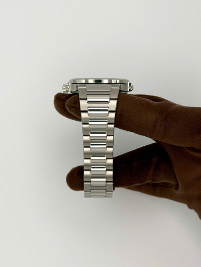 2023 Patek Philippe Ladies Nautilus 35mm Stainless Steel 7118/1A-010