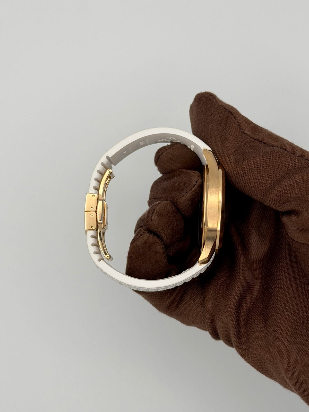 2022 Patek Philippe Aquanaut 38.8mm Rose Gold 5268/200R-001