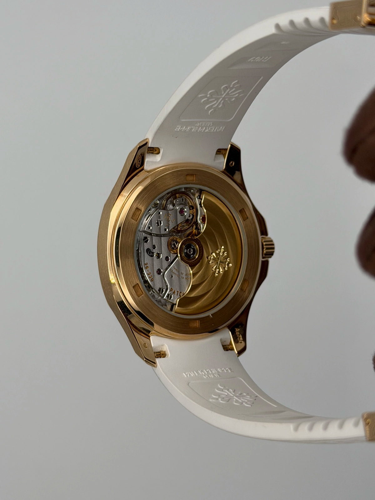 2022 Patek Philippe Aquanaut 38.8mm Rose Gold 5268/200R-001