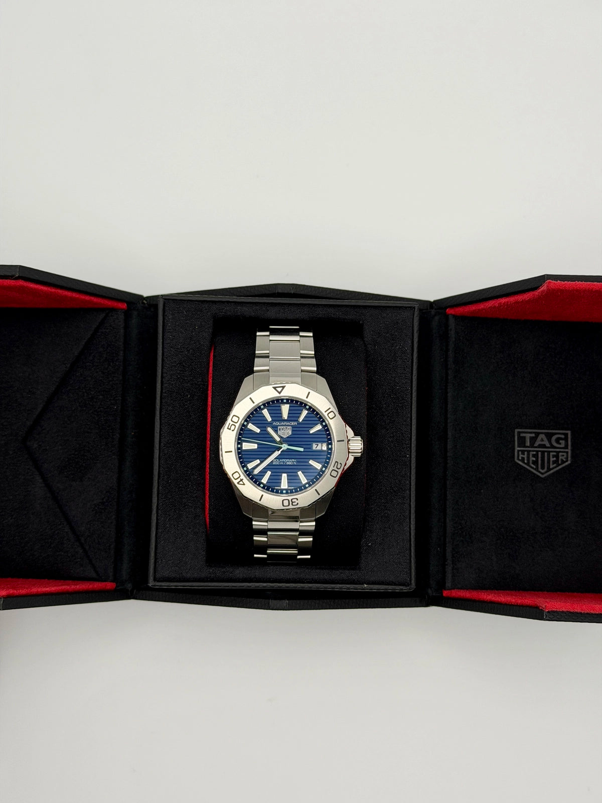 Tag Heuer Aquaracer PROFESSIONAL 200 SOLARGRAPH Quartz 40mm Stainless Steel WBP1113.BA0000