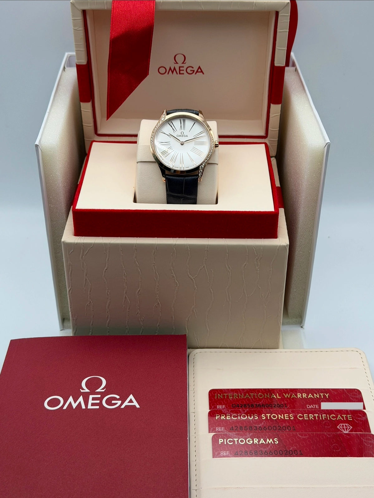 2026 Omega De Ville Trésor 36mm Sedna Gold 428.58.36.60.02.001
