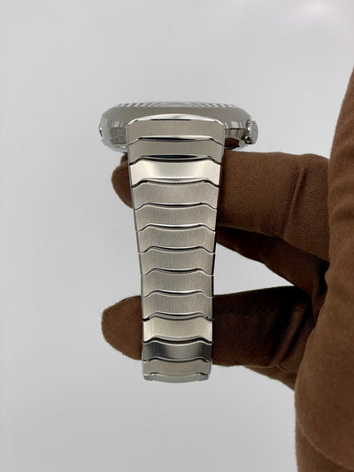 2025 H. Moser & Cie. Streamliner Flyback Chronograph Cortina Edition 42mm Stainless Steel 6907-1203
