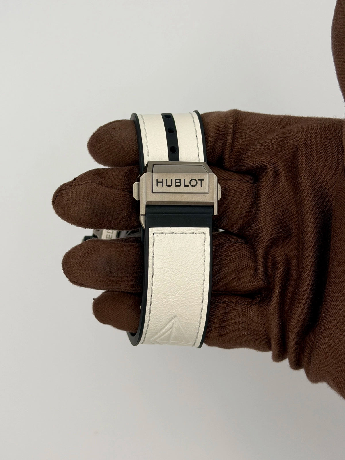 2026 Hublot Big Bang Unico Sang Bleu Titanium 45mm Titanium 415.NX.2027.VR.MXM18