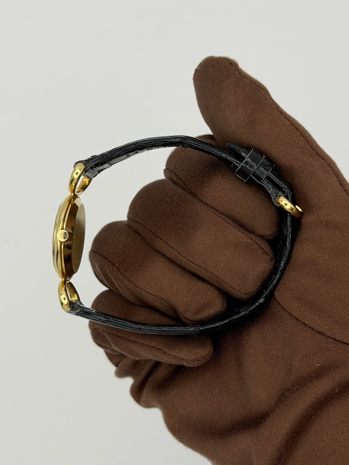 1977 Piaget Anneaux/Ovale Coral 27mm Yellow Gold 9802 D