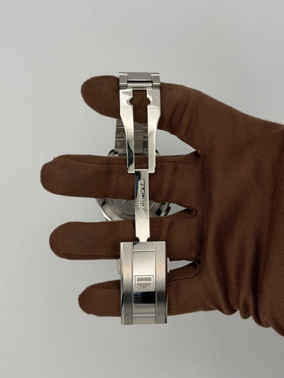 2026 TAG Heuer Aquaracer Professional 200 Date Quartz 40mm Stainless Steel CBP1112.BA0627