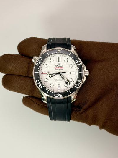 2023 Omega Seamaster Diver 300M Omega Co-Axial Master Chronometer 42mm Stainless Steel 210.32.42.20.04.001