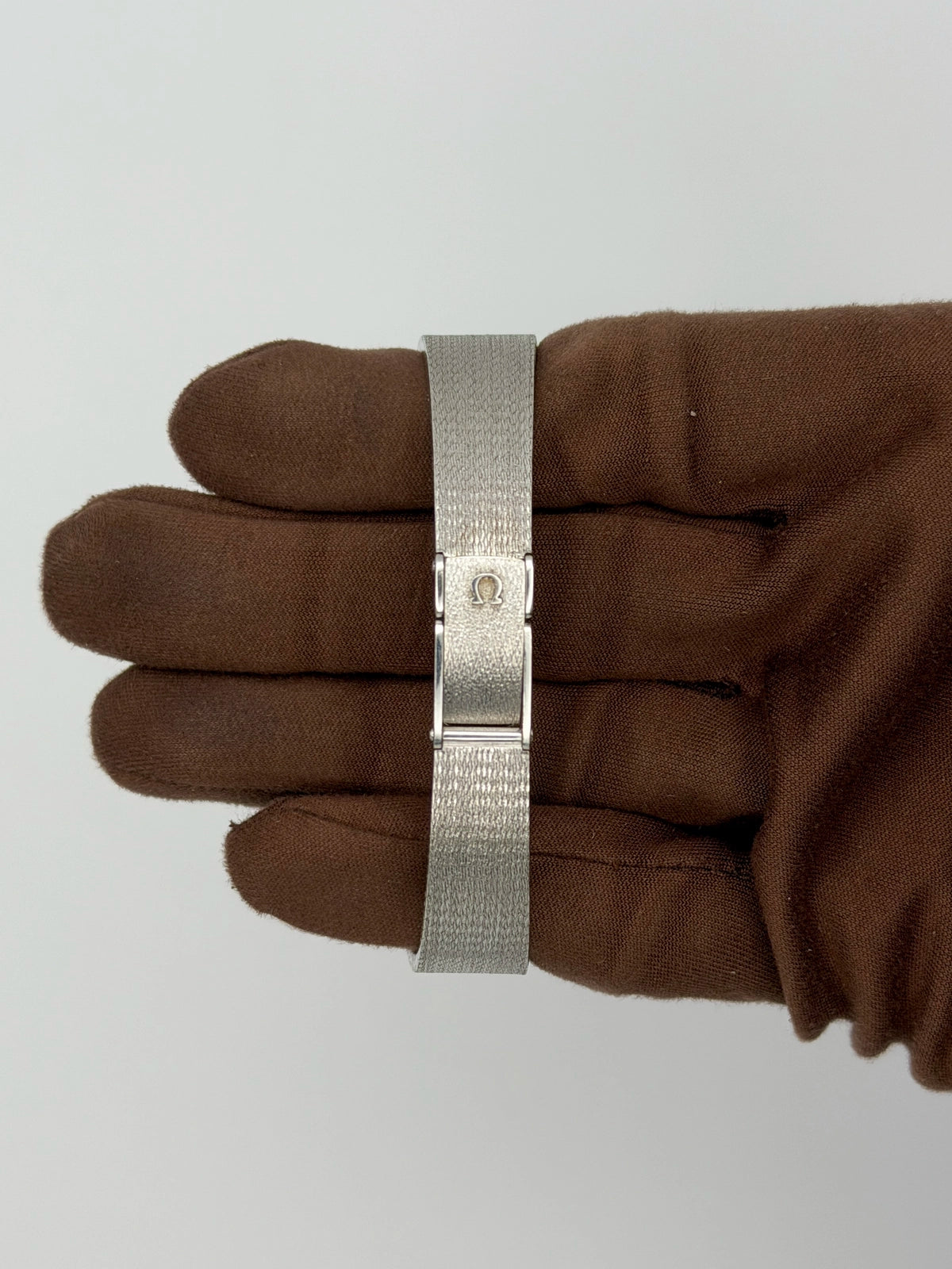 1976 Omega De Ville Vintage 20x22mm White Gold